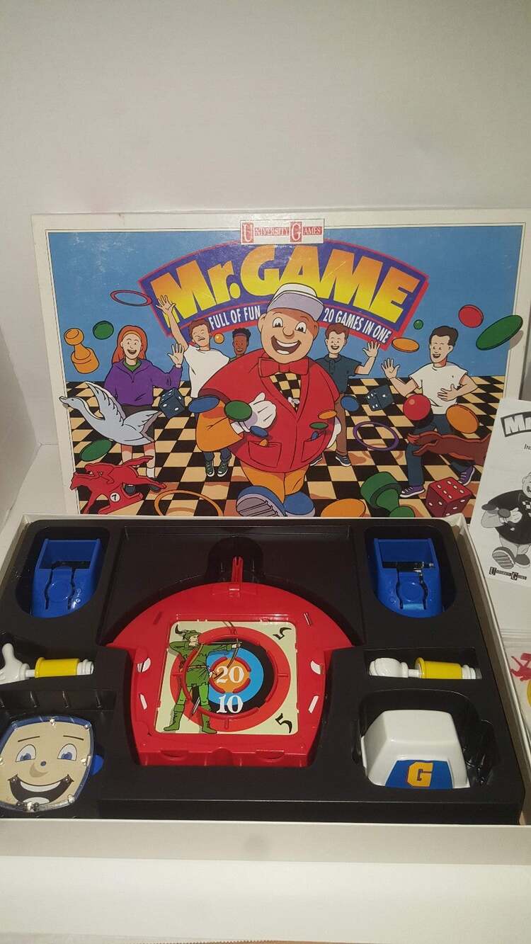 Vintage Mr. Game Board Game University Games